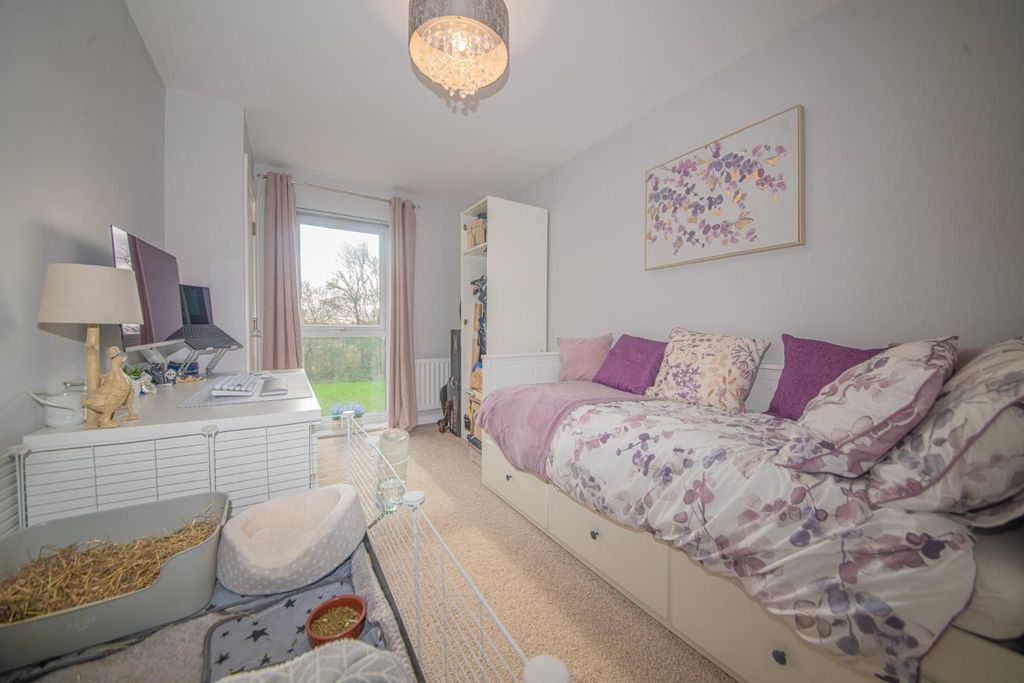 Additional image 11 of 2 bed flat for saleDakota Way, Eastleigh SO50
