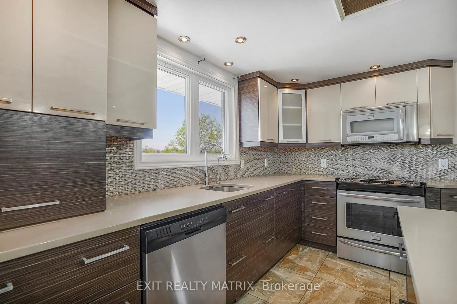Additional image 5 of 845 Cartier Boulevard