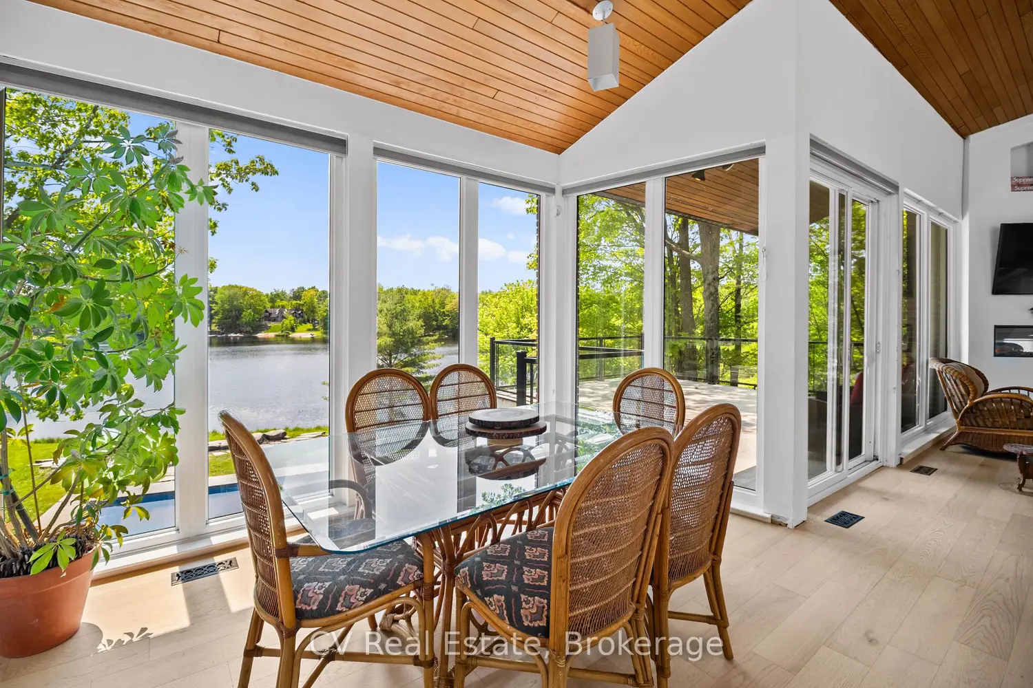 1030 S Sunset Bay Rd photo 4