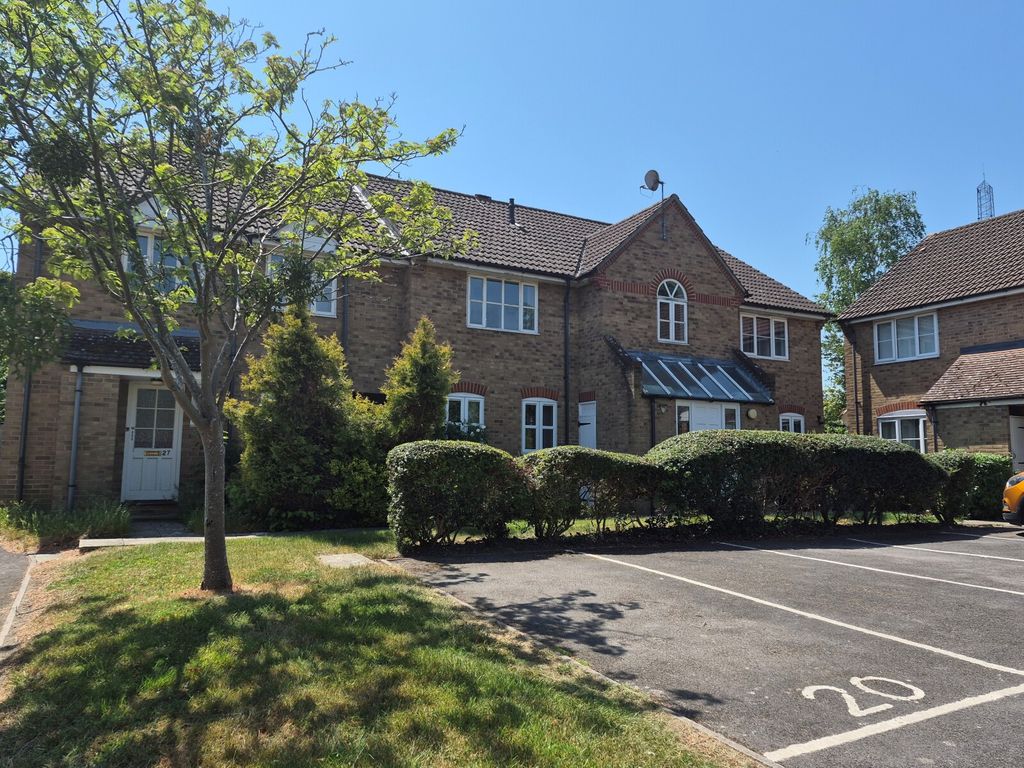 2 bed flat for saleOrchard Close, Didcot, Oxfordshire OX11