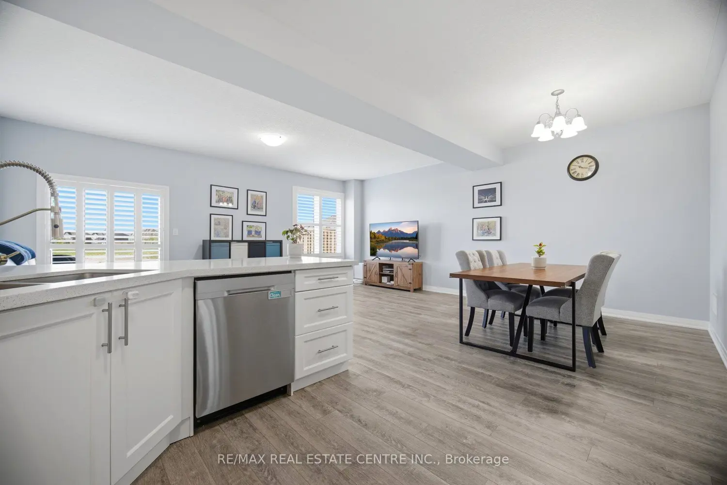 Additional image 14 of 4 Laguna Village Crescent