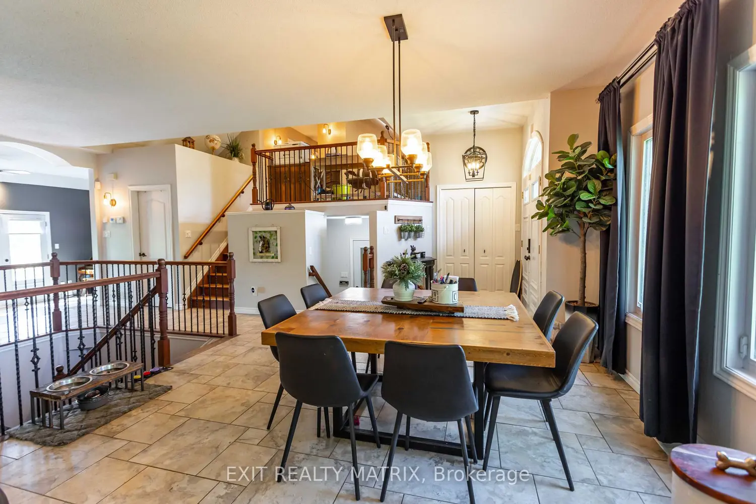 176 Principale Street photo 5