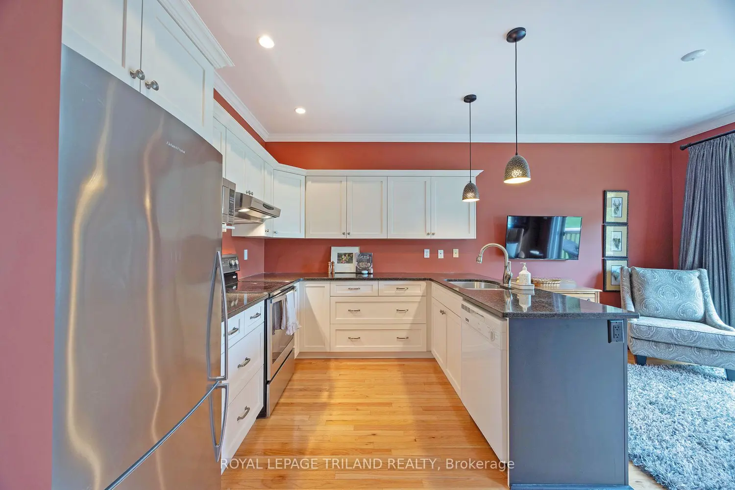 Additional image 6 of 9 Cadeau Terrace 1