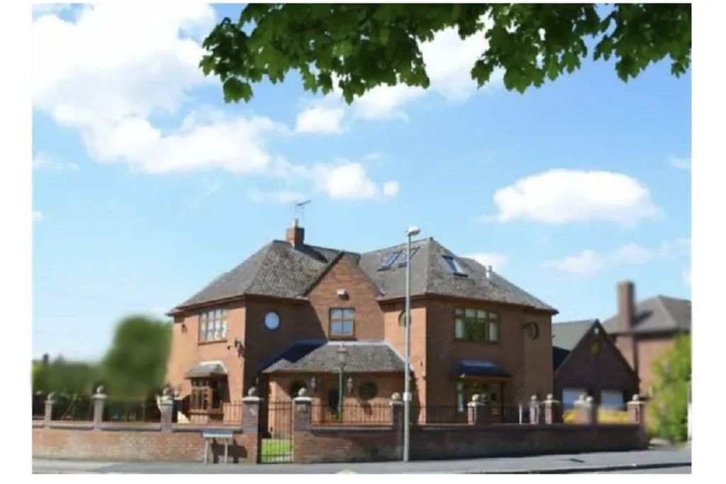 5 bed detached house for salePark Drive, Ellesmere Port CH65