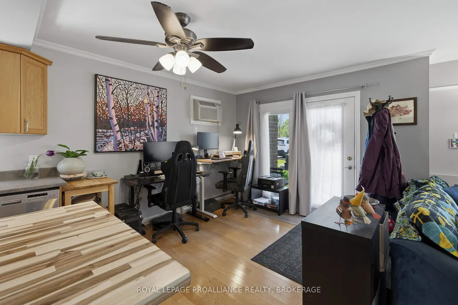 Additional image 8 of 225 Oak Street 2104