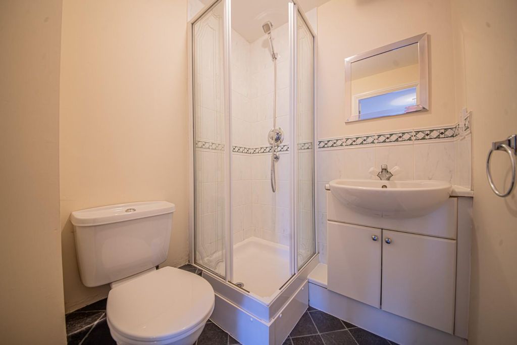 Additional image 10 of 2 bed flat for saleBenny Hill Close, Eastleigh SO50