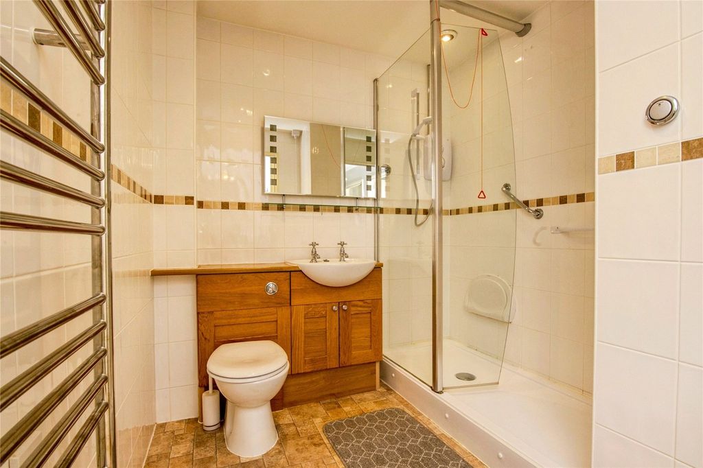 Additional image 6 of 2 bed flat for saleRowan Court (Droitwich), Droitwich WR9