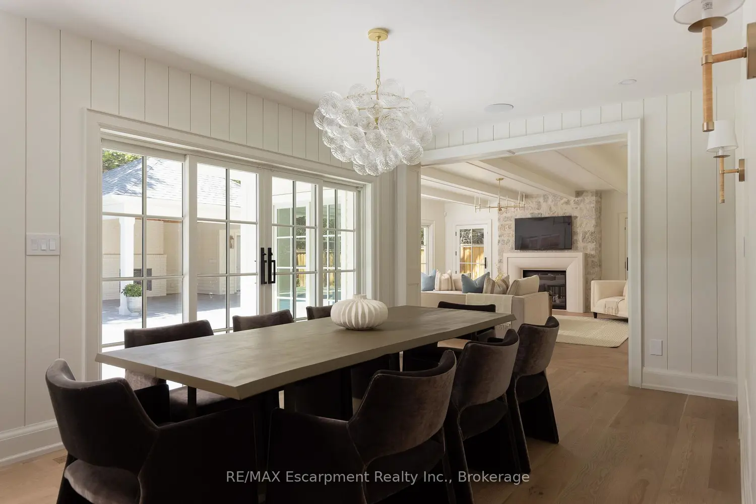 130 Edgecliffe Place photo 2
