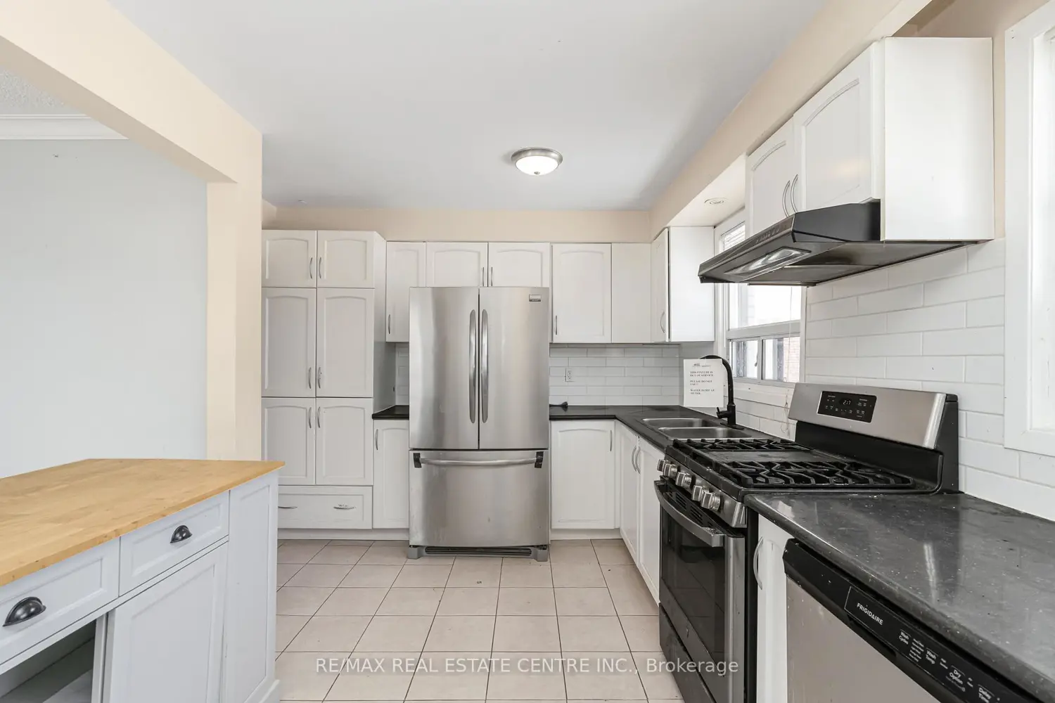 Additional image 7 of 1 Stanwood Crescent