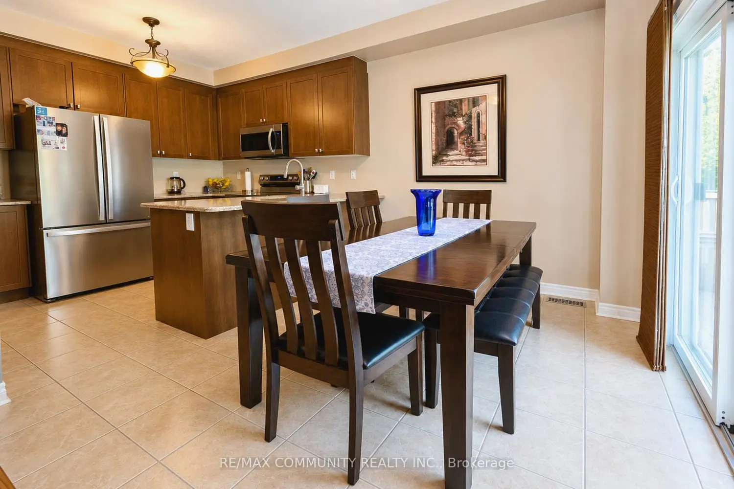 1220 Fox Hill Street photo 4