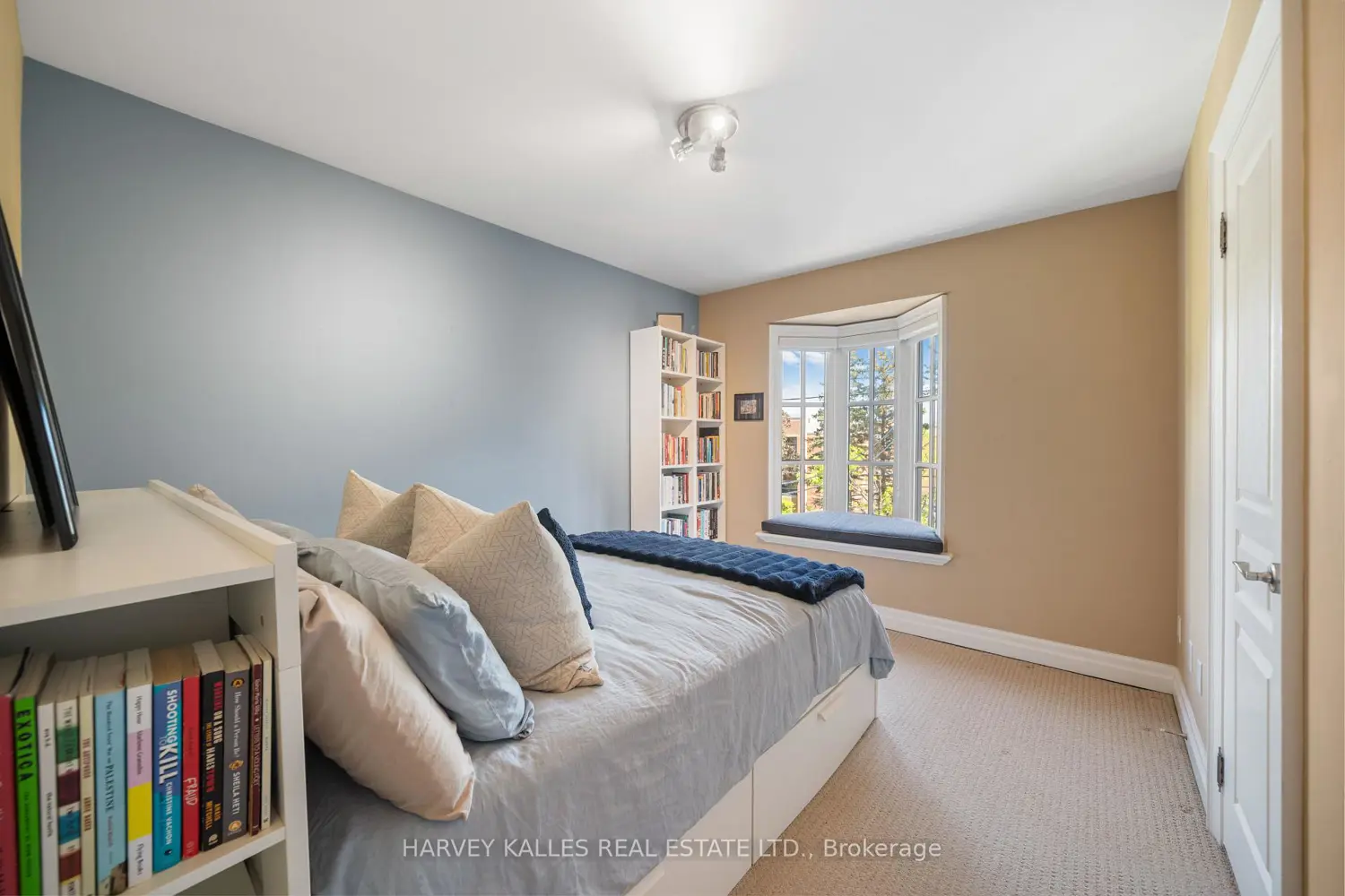 Additional image 9 of 466 Glengarry Avenue