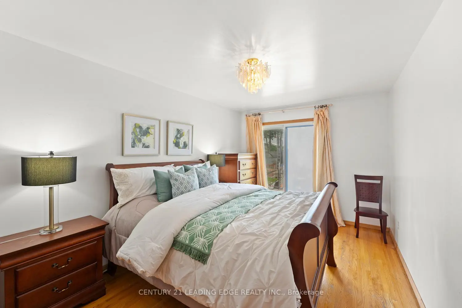 Additional image 20 of 881 Blairholm Avenue