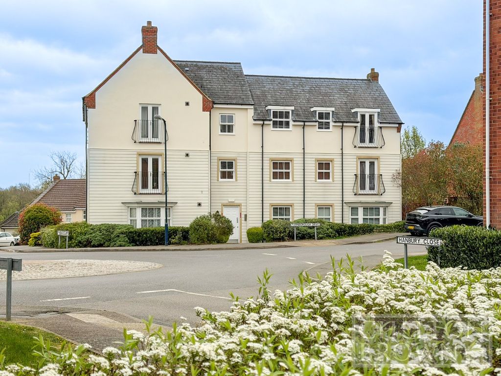 2 bed flat for saleFarnborough Drive, Daventry, Northamptonshire NN11