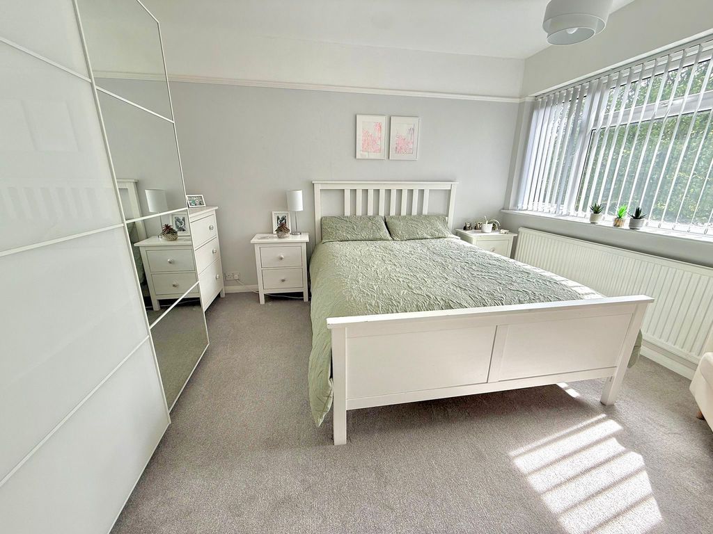 Additional image 11 of 6 bed detached house for saleLowther Road, Dunstable LU6