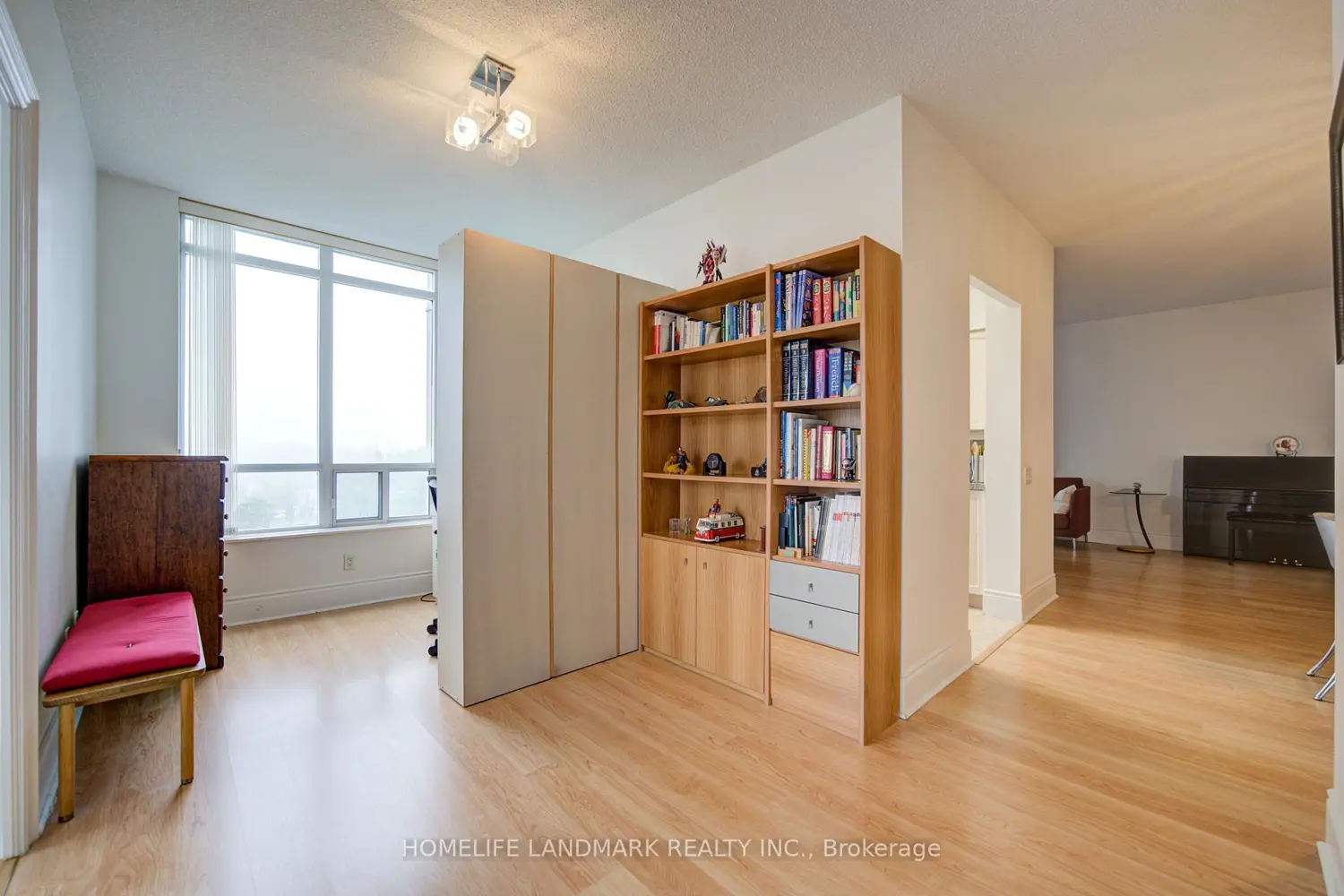 Additional image 7 of 8 Mckee Avenue 802