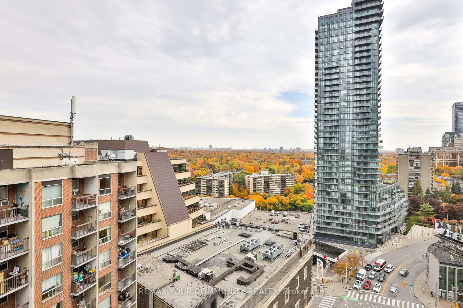 Additional image 13 of 8 Scollard Street Ph 201