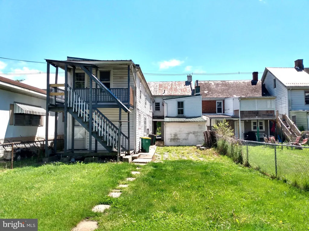 Additional image 28 of 121-123 W King Street, Chambersburg, PA 17201