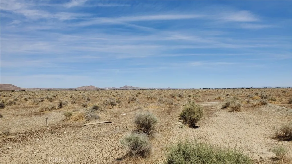 Dinkey Ave, Rosamond, CA 93560 photo 5