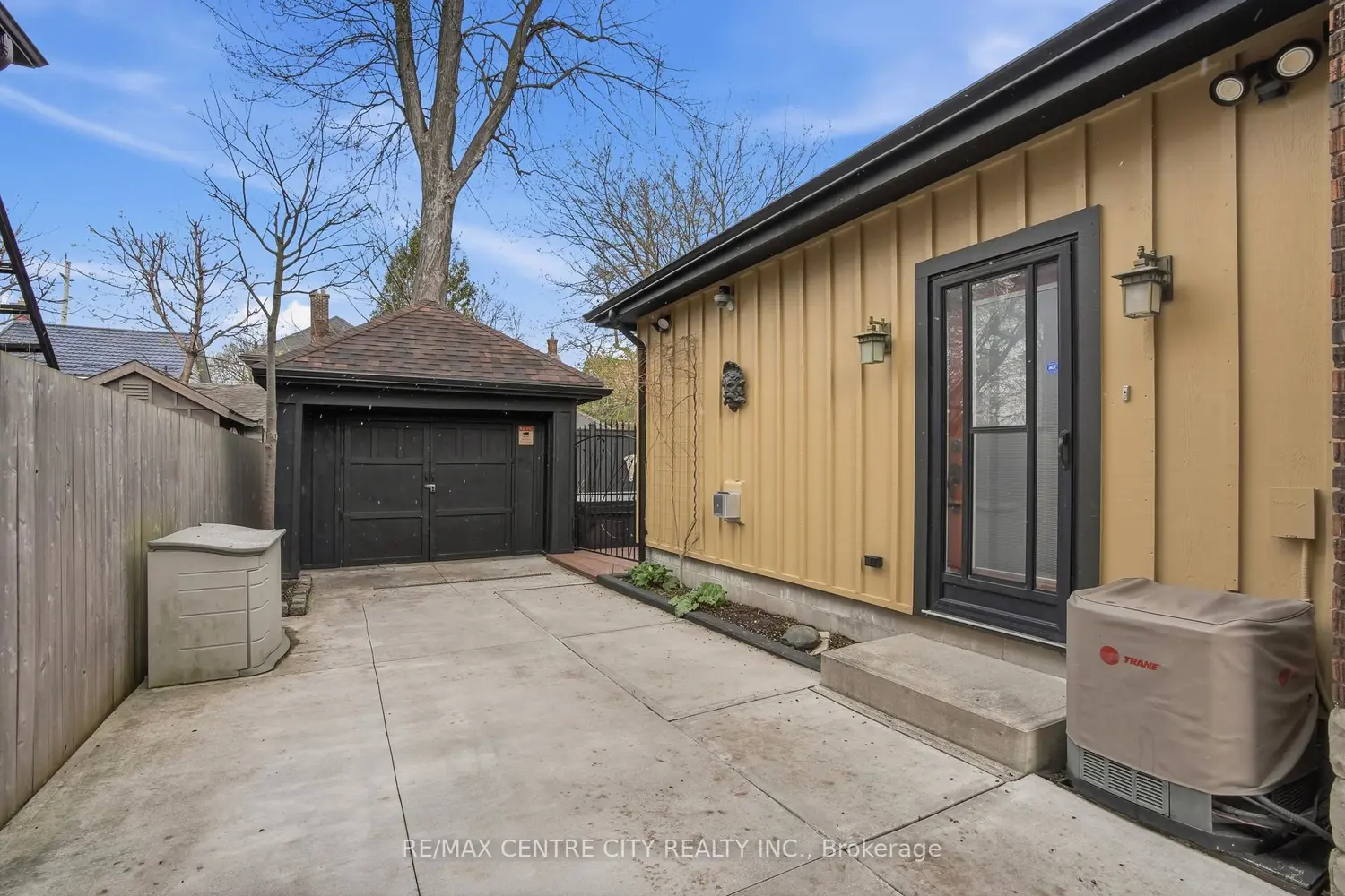 Additional image 18 of 441 Woodman Avenue