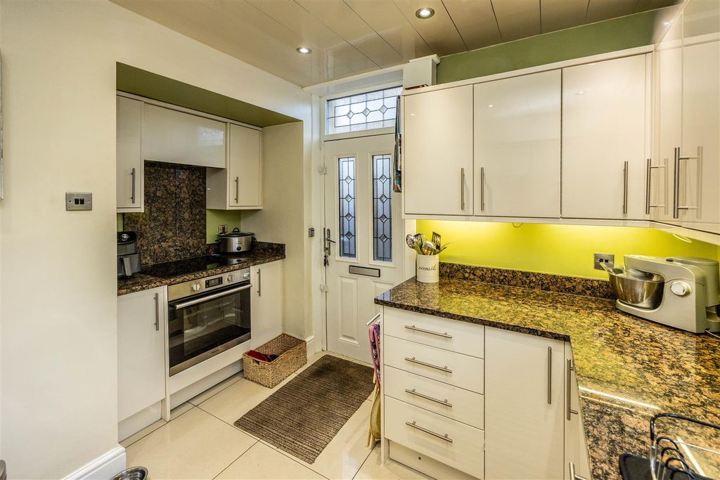 Additional image 13 of 3 bed semi-detached house for saleHammerstones Road, Elland HX5