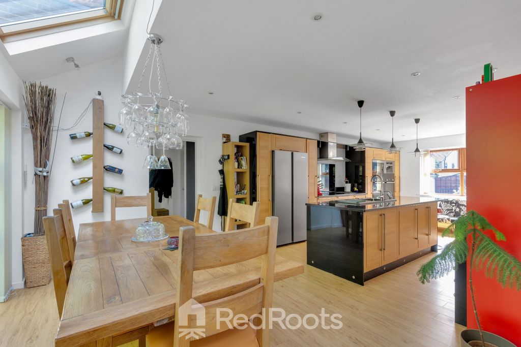 4 bed detached house for salePark Drive, Sprotbrough, Doncaster DN5 photo 5