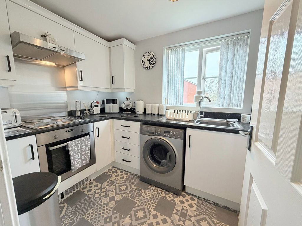 Additional image 6 of 2 bed flat for saleThe Links, Hyde SK14