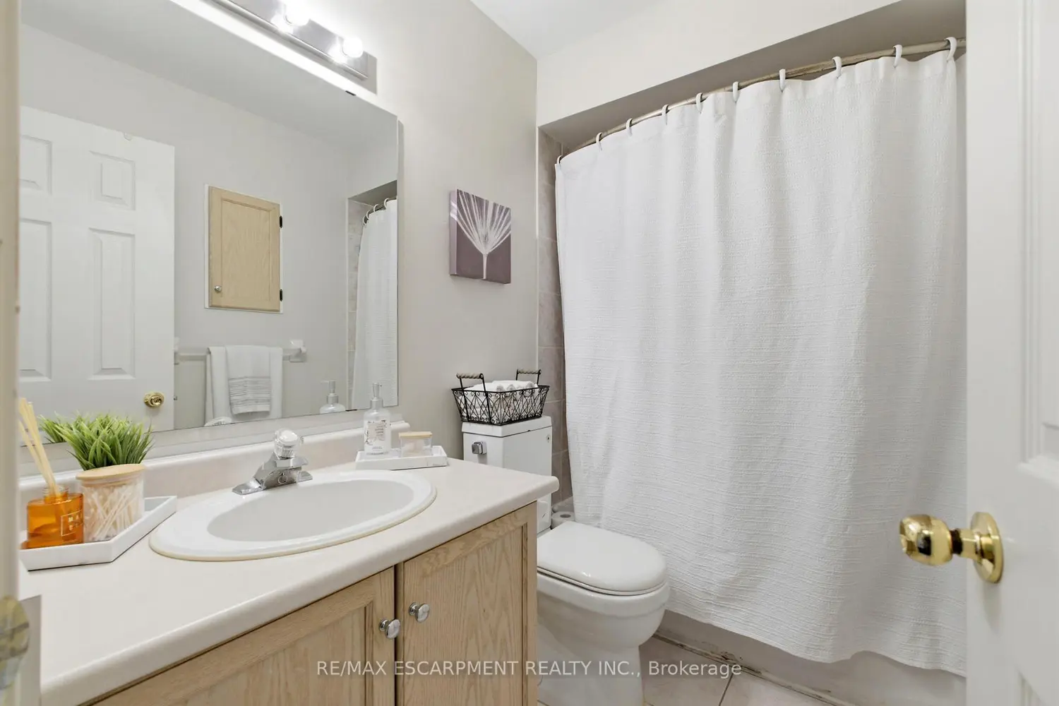 Additional image 10 of 80 Acorn Place 2