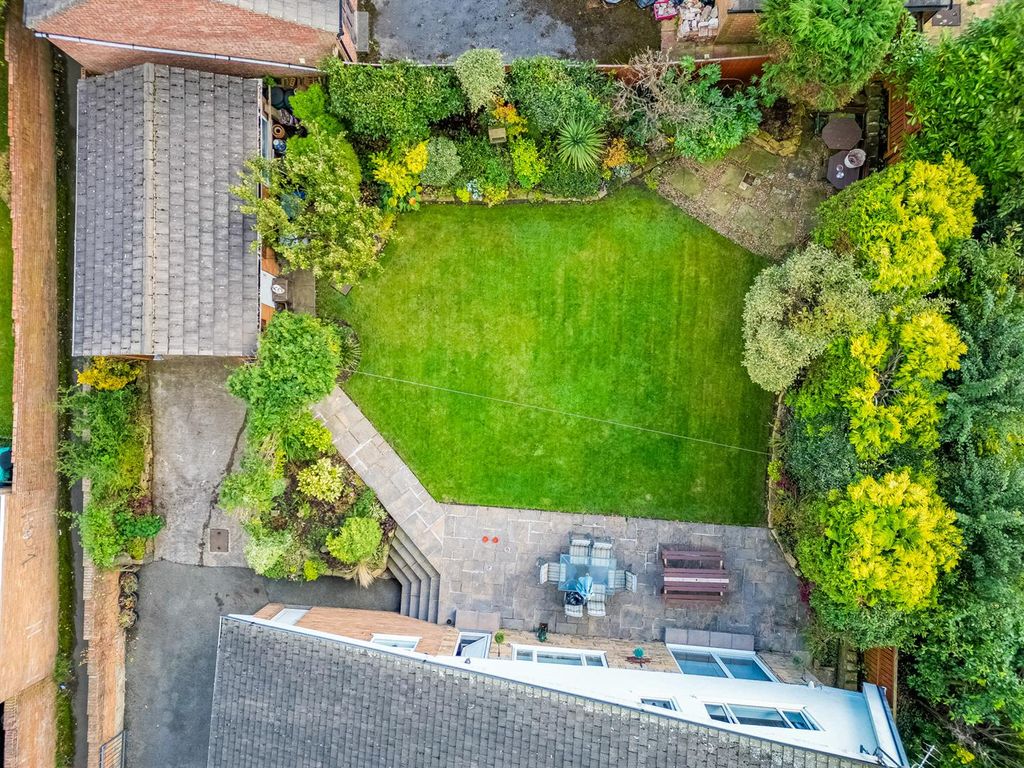 Additional image 14 of 3 bed property for saleKirkgate, Hanging Heaton, Batley WF17