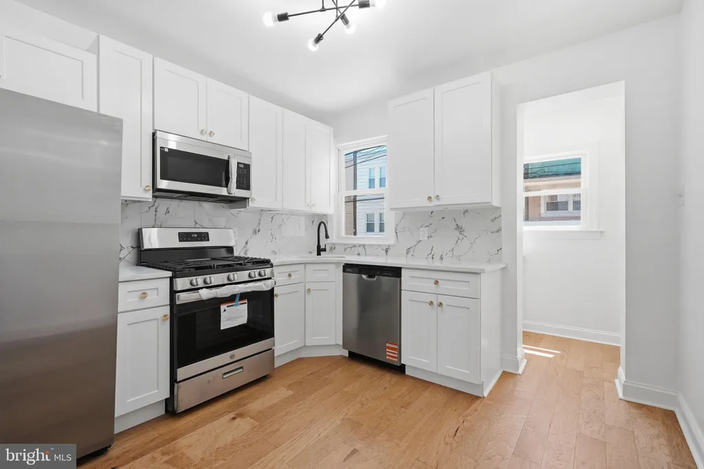 Additional image 12 of 5754 W Oxford Street, Philadelphia, PA 19131