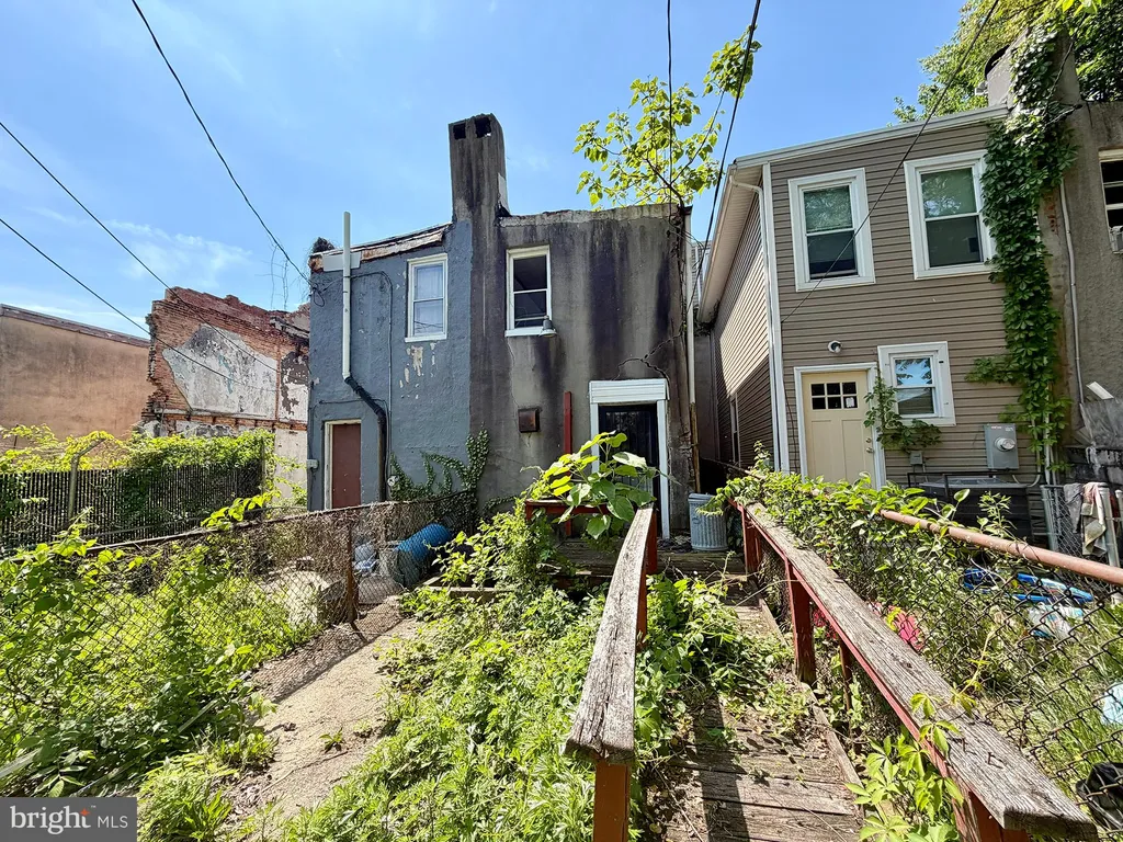 1622 W Franklin Street, Baltimore, MD 21223