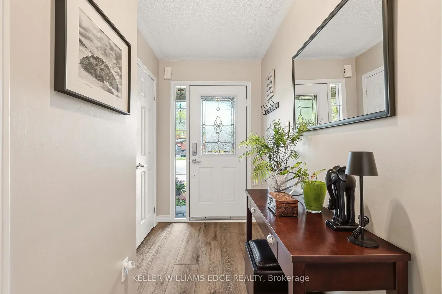 5114 Tree Court photo 3