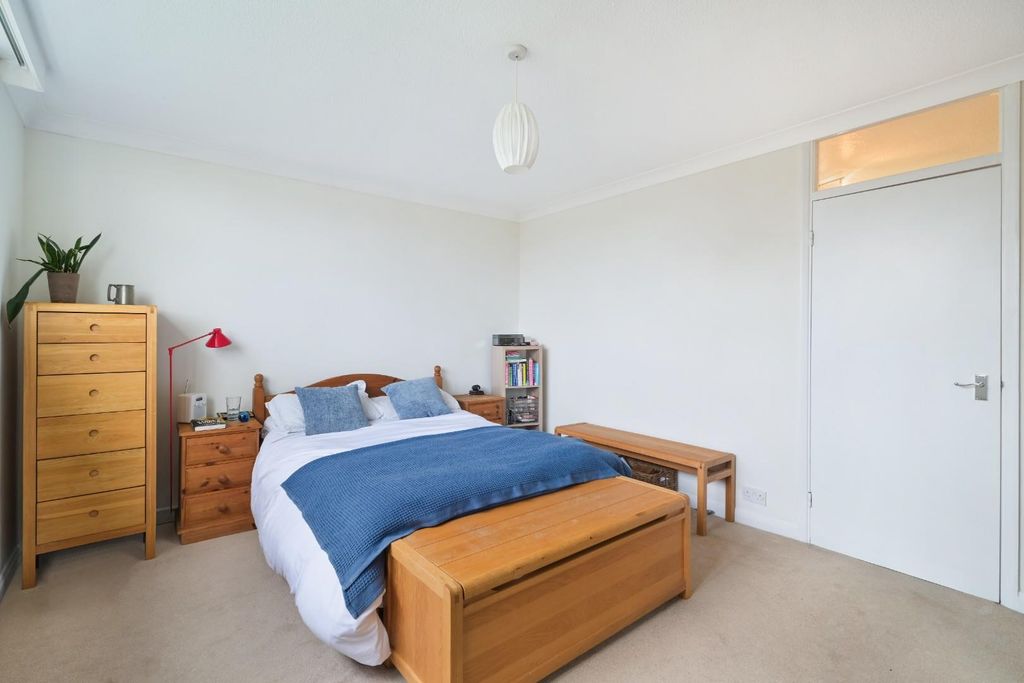 Additional image 19 of 3 bed flat for saleAvenue Road, Epsom KT18