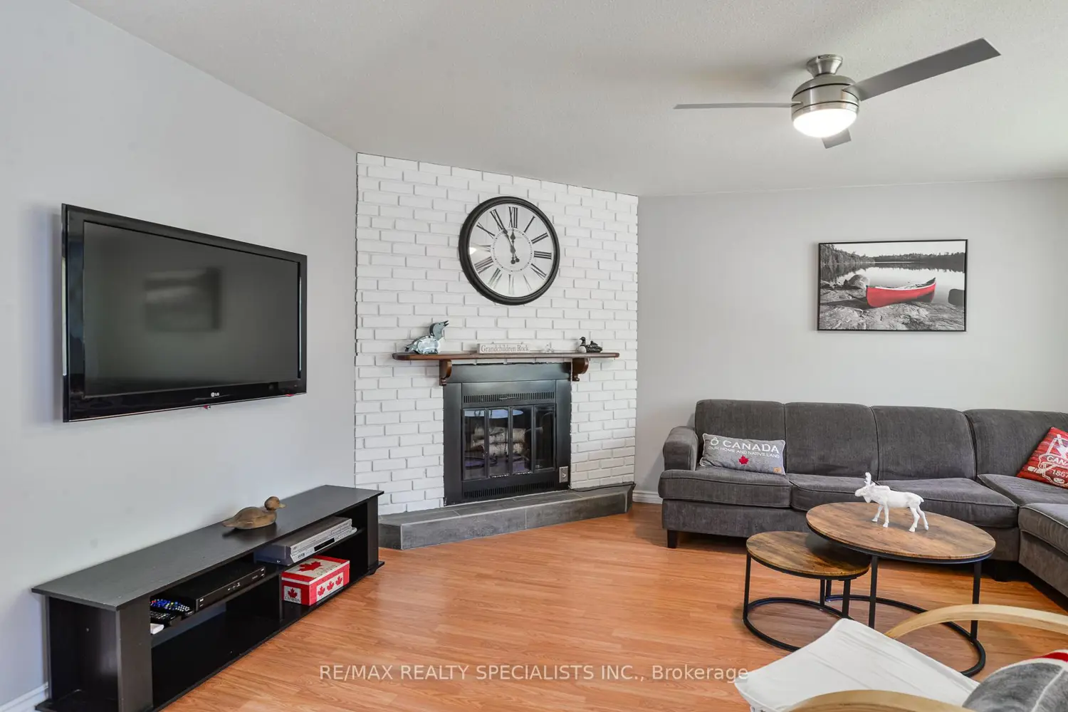 1018 S Sunny Crest Road photo 2