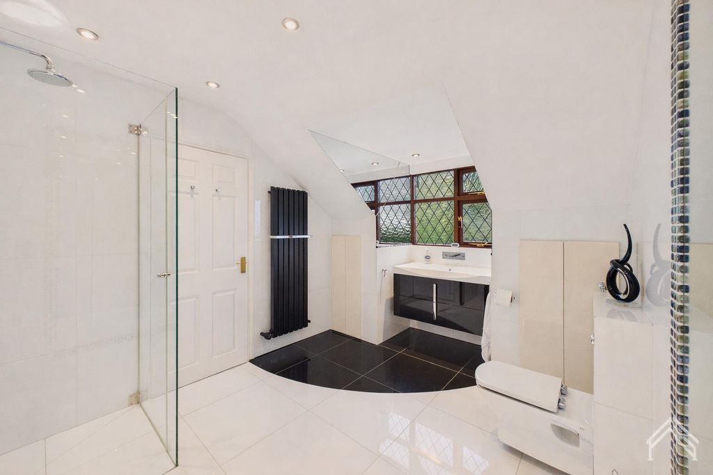 Additional image 16 of 7 bed detached house for saleHamlyn Close, London HA8