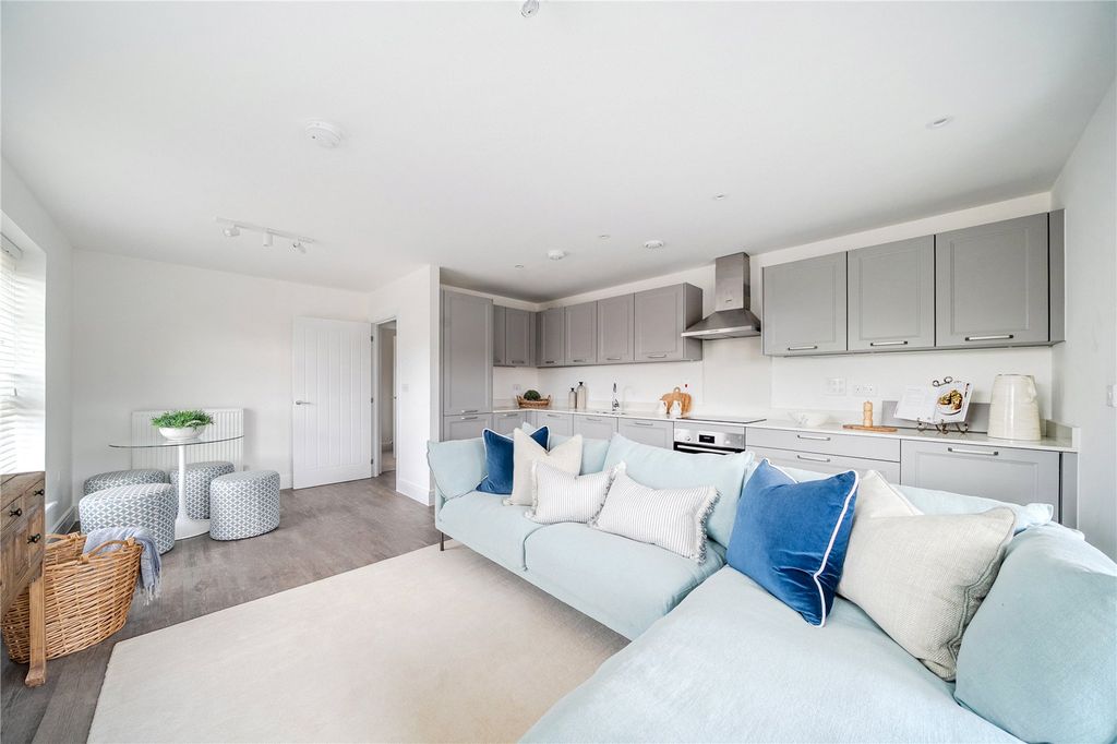 Additional image 3 of 2 bed flat for saleStapleton Close, Egham TW20