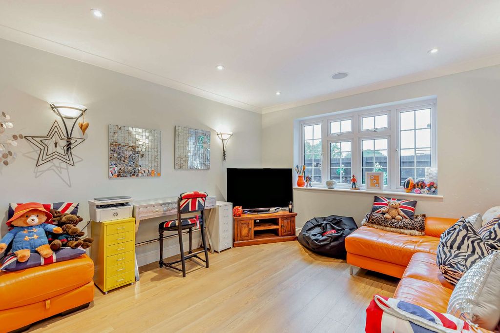 Additional image 8 of 4 bed detached house for saleBagshot Road, Englefield Green, Egham, Surrey TW20