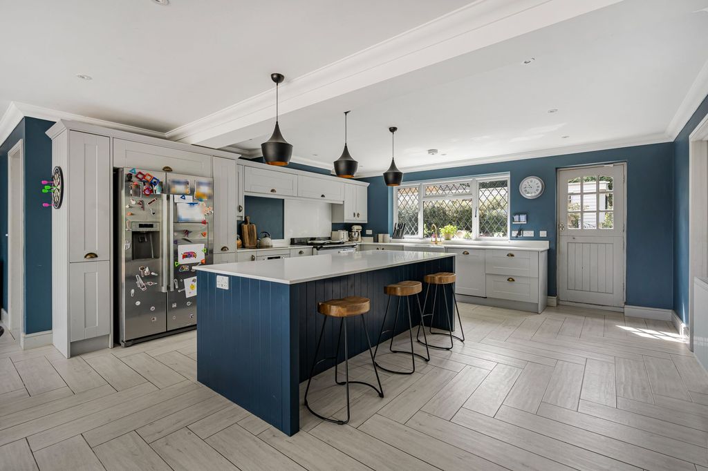Additional image 6 of 7 bed detached house for saleHeadley Road, Epsom KT18