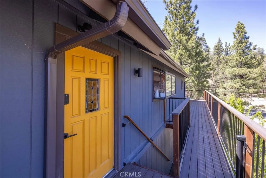 Additional image 3 of 1231 Ridge Rd, Fawnskin, CA 92333