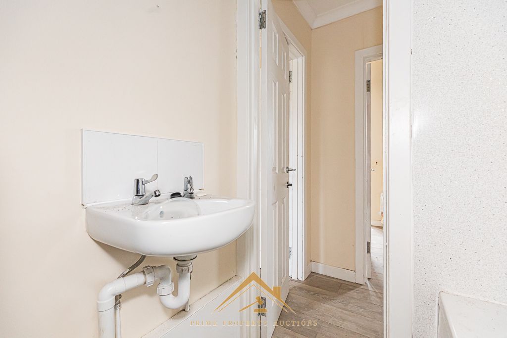 Additional image 5 of 1 bed flat for sale7 Flat 2-2, Main Street, Newmilns KA16