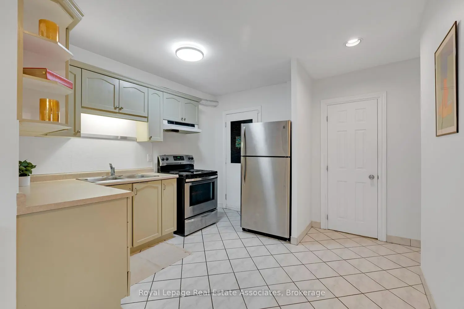 Additional image 7 of 2 Vineland Avenue 15