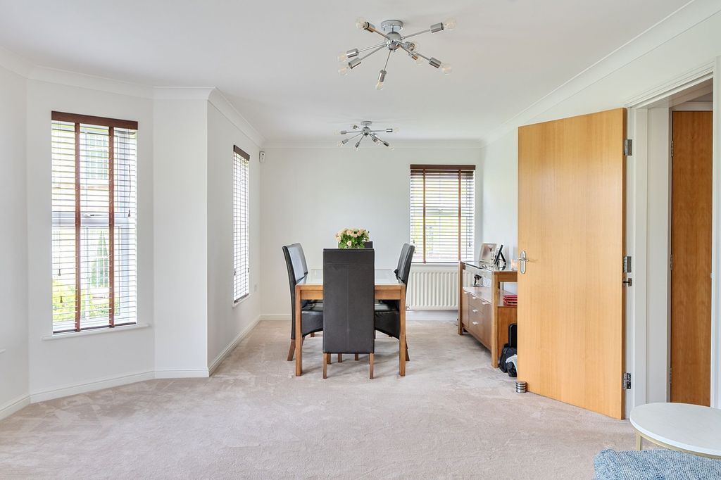 Additional image 6 of 3 bed flat for saleHorton Crescent, Epsom KT19
