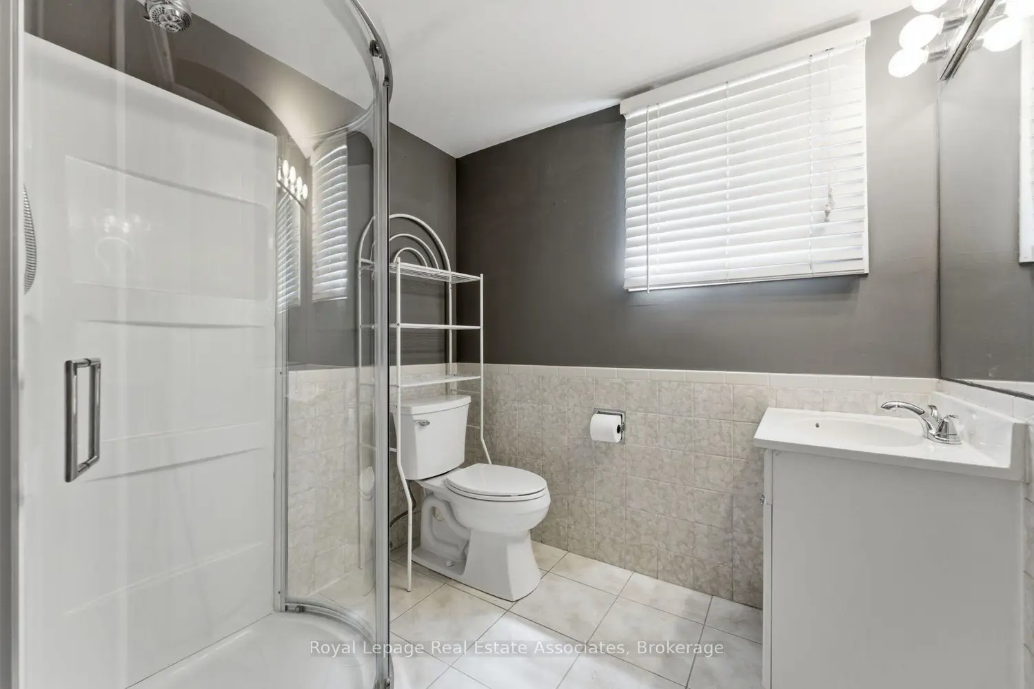 Additional image 14 of 1069 Alexandra Avenue