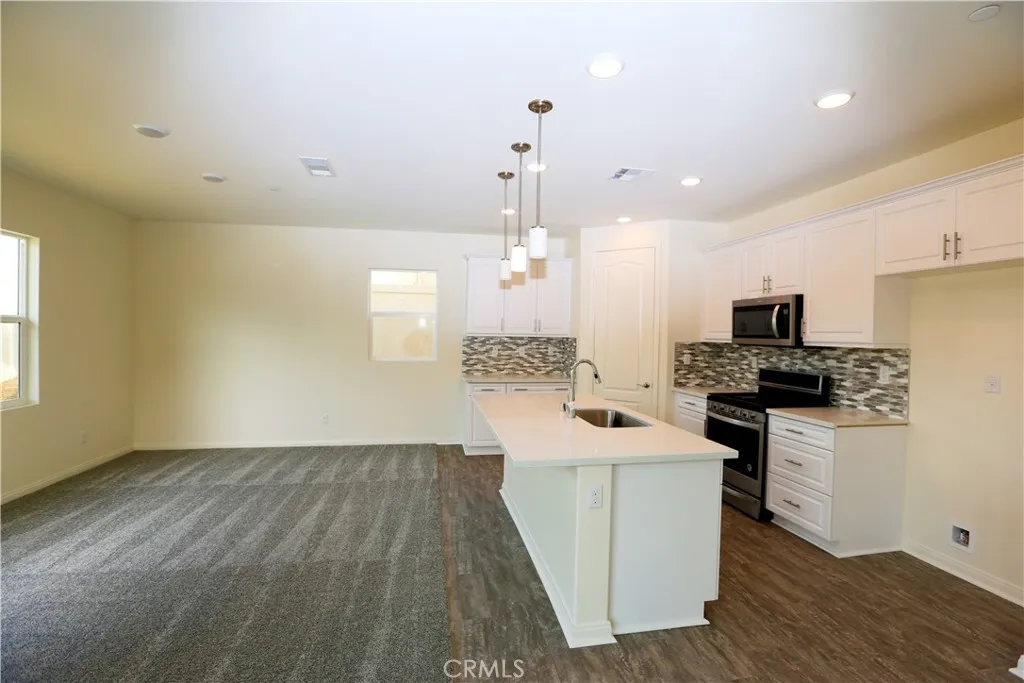 24741 Rockston Dr, Corona, CA 92883 photo 2
