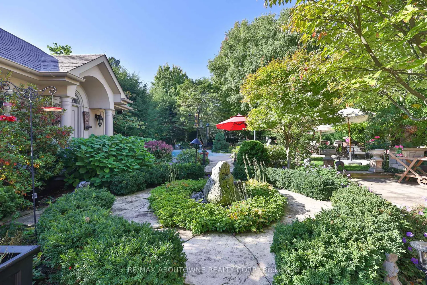 342 Pomona Avenue photo 3