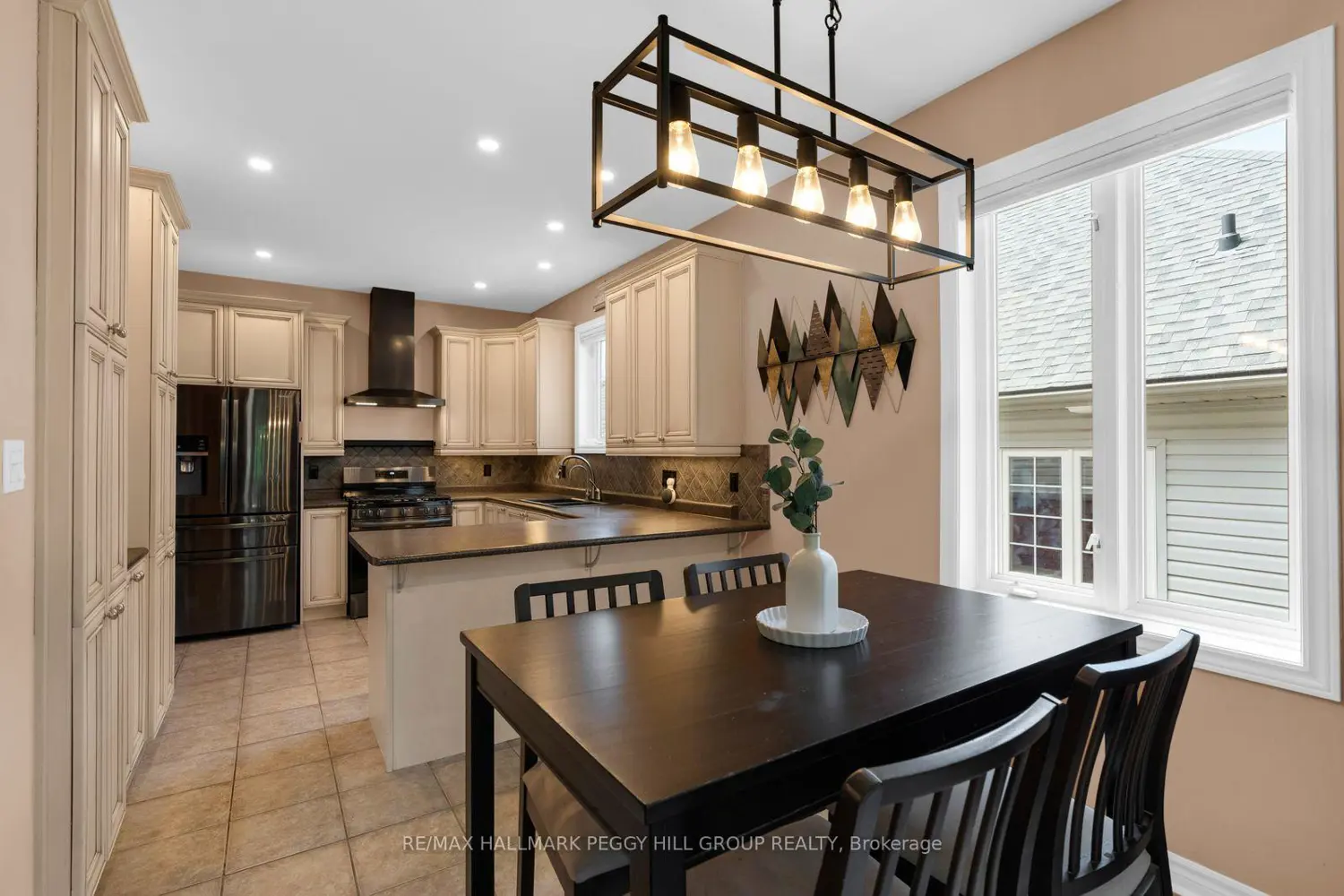 17 Oakmont Avenue photo 3