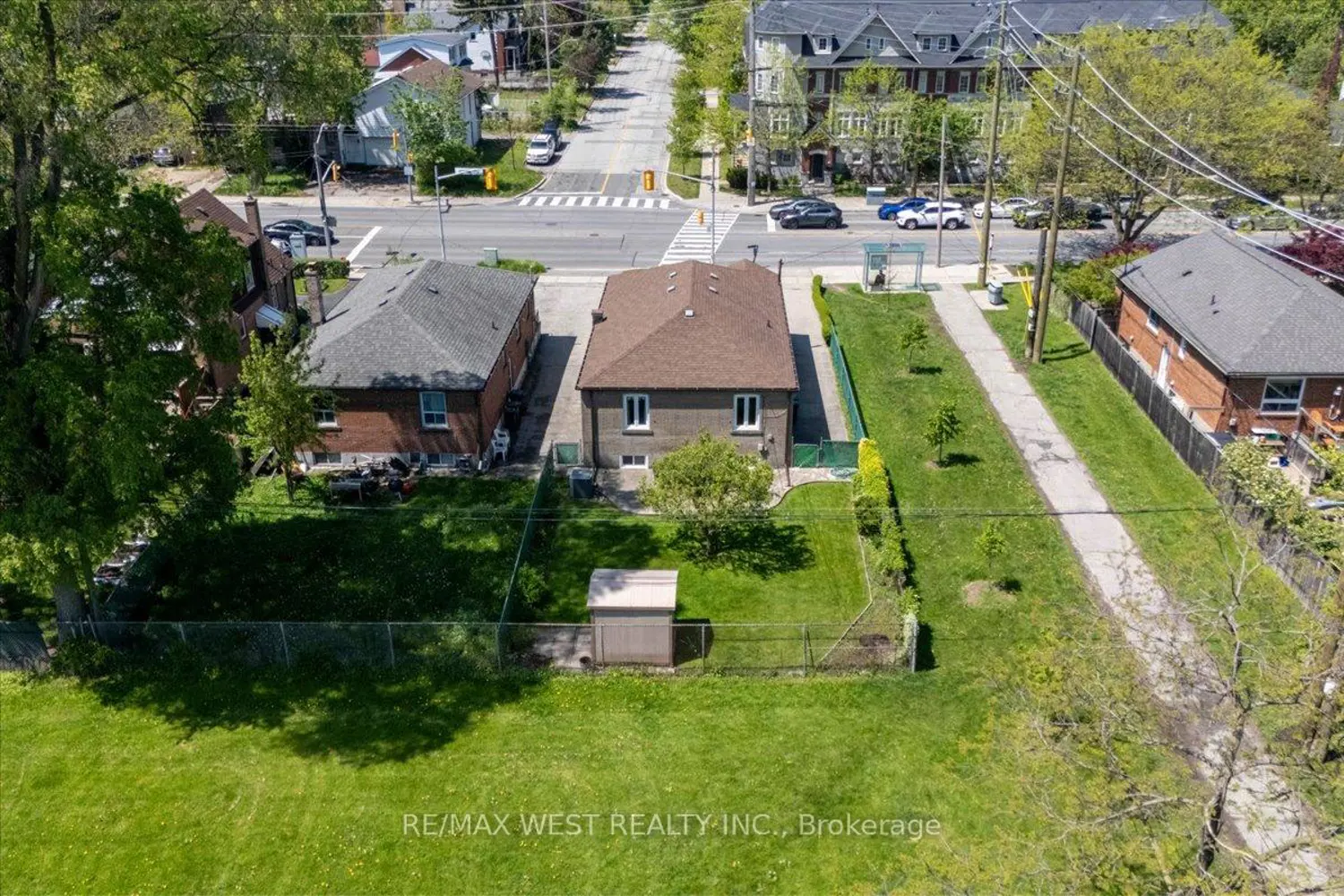 Additional image 12 of 1135 Islington Avenue