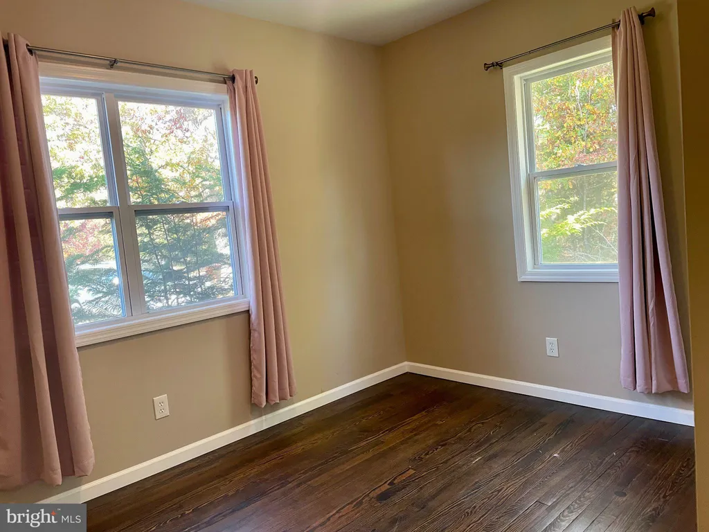6914 Railroad Boulevard, Mays Landing, NJ 08330