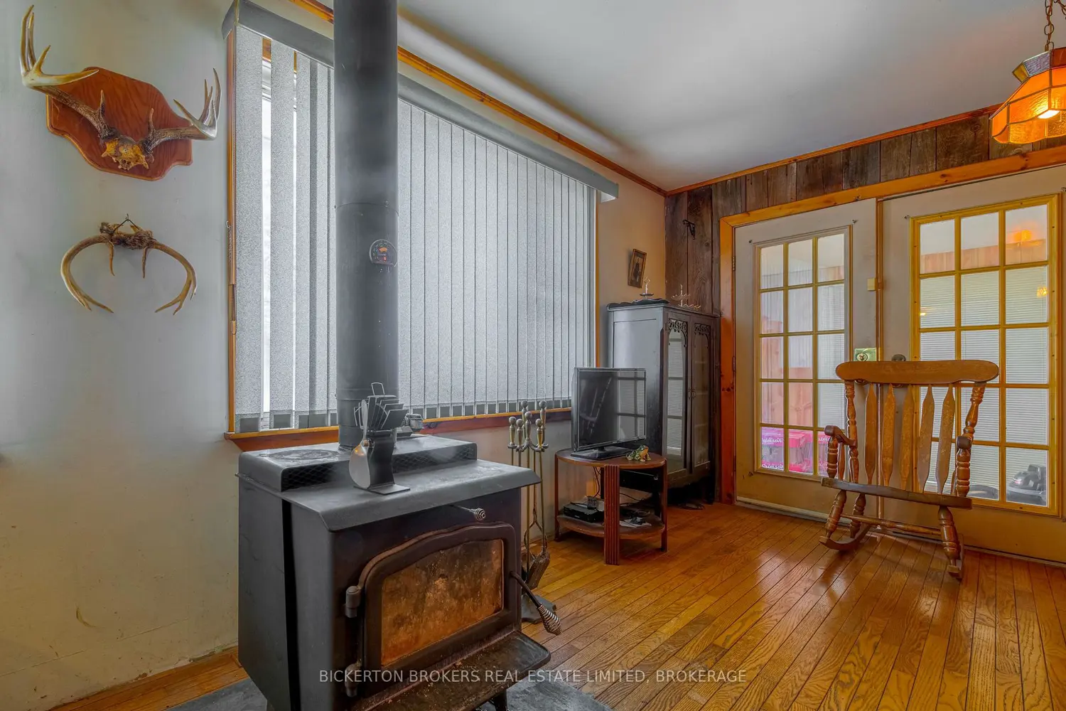 Additional image 9 of 798 Russell Road