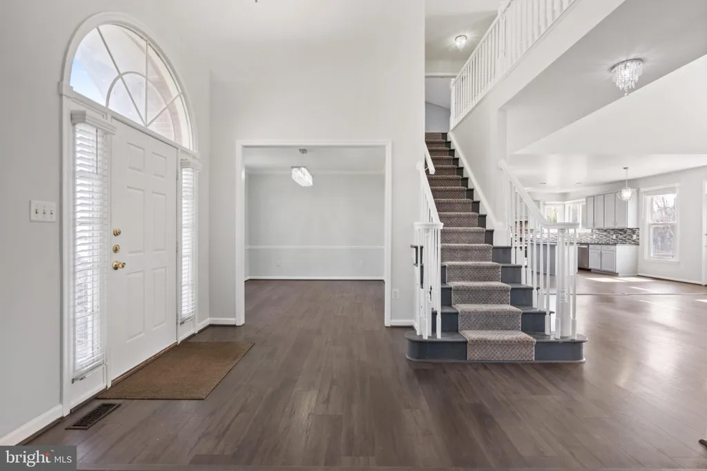 Additional image 4 of 21143 Mayapple Place, Sterling, VA 20164