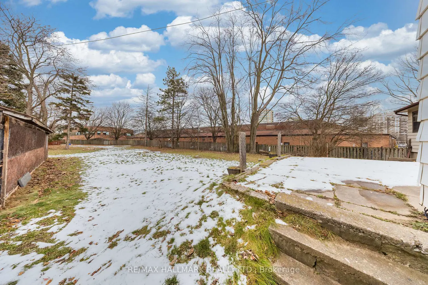 Additional image 5 of 1911 Glenview Road